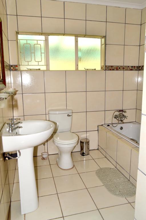 Jakobs Guesthouse & Cottage East London Δωμάτιο φωτογραφία